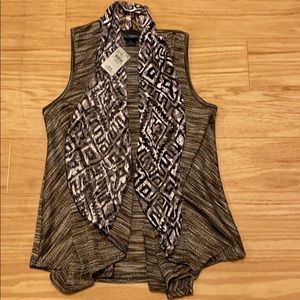 Women’s daytrip brand vest
